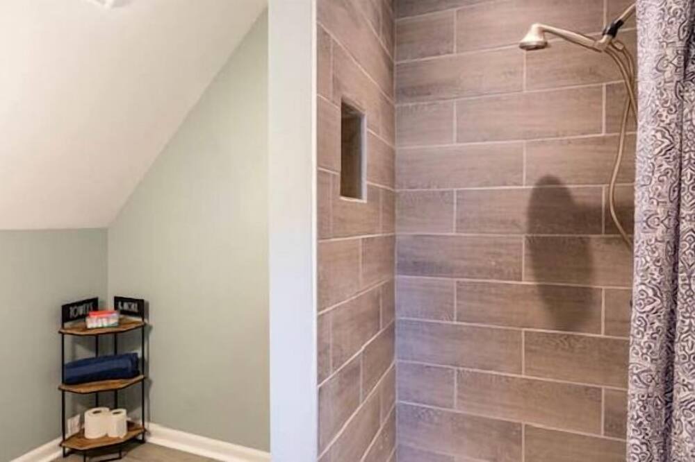 Photo of Bathroom in Pocono Summit