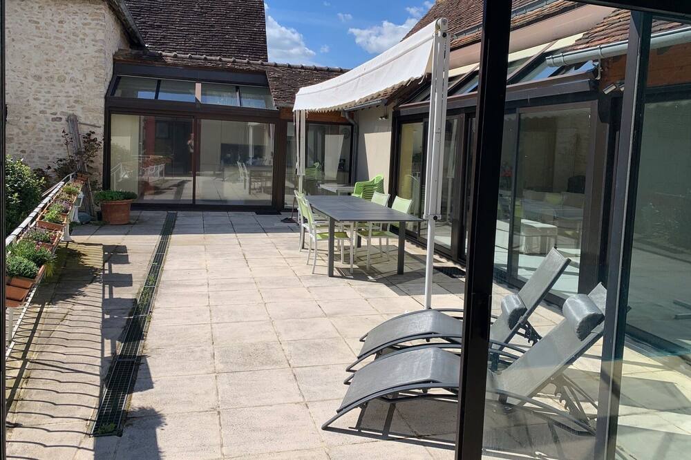 Photo of Patio Balcony in Cherisay