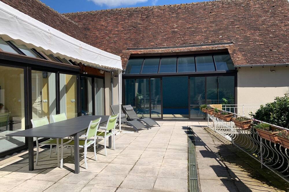 Photo of Patio Balcony in Cherisay