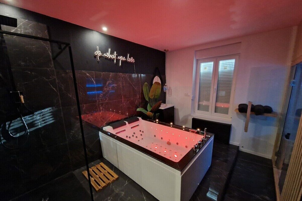 Photo of Bathroom in Anzin