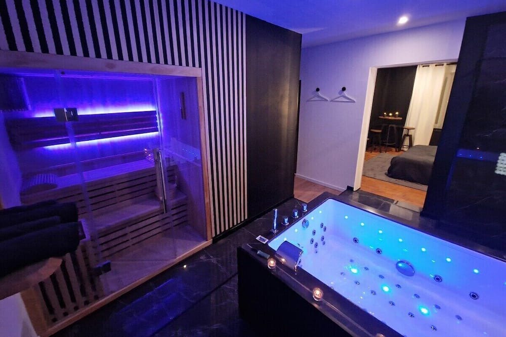 Photo of Bathroom in Anzin