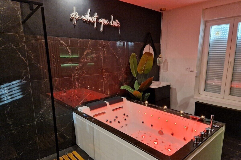 Photo of Bathroom in Anzin