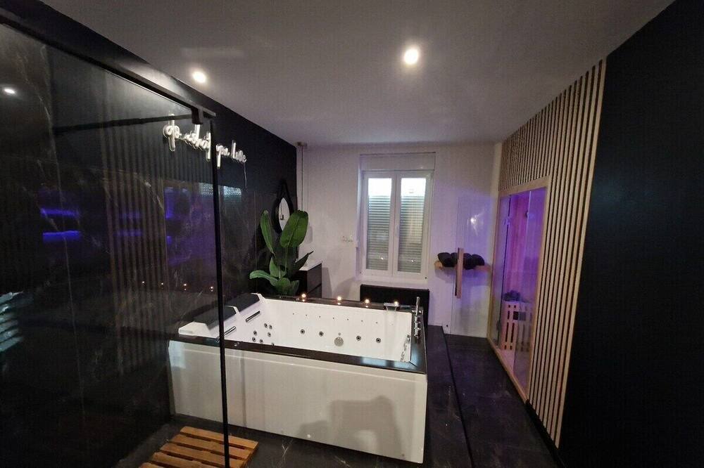 Photo of Bathroom in Anzin