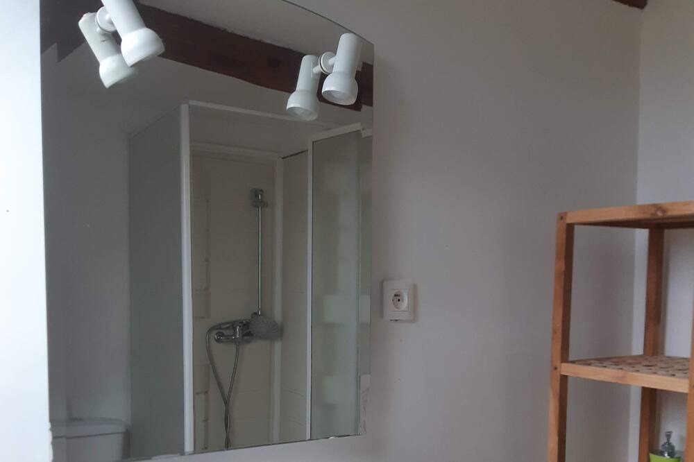 Photo of Bathroom in Coetmieux