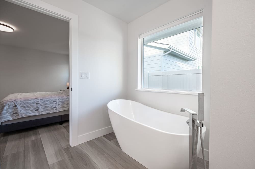 Photo of Bathroom in Latah Valley