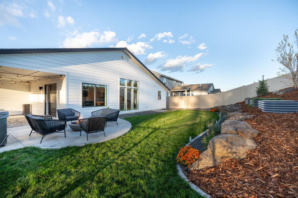 Photo of Outdoor in Latah Valley