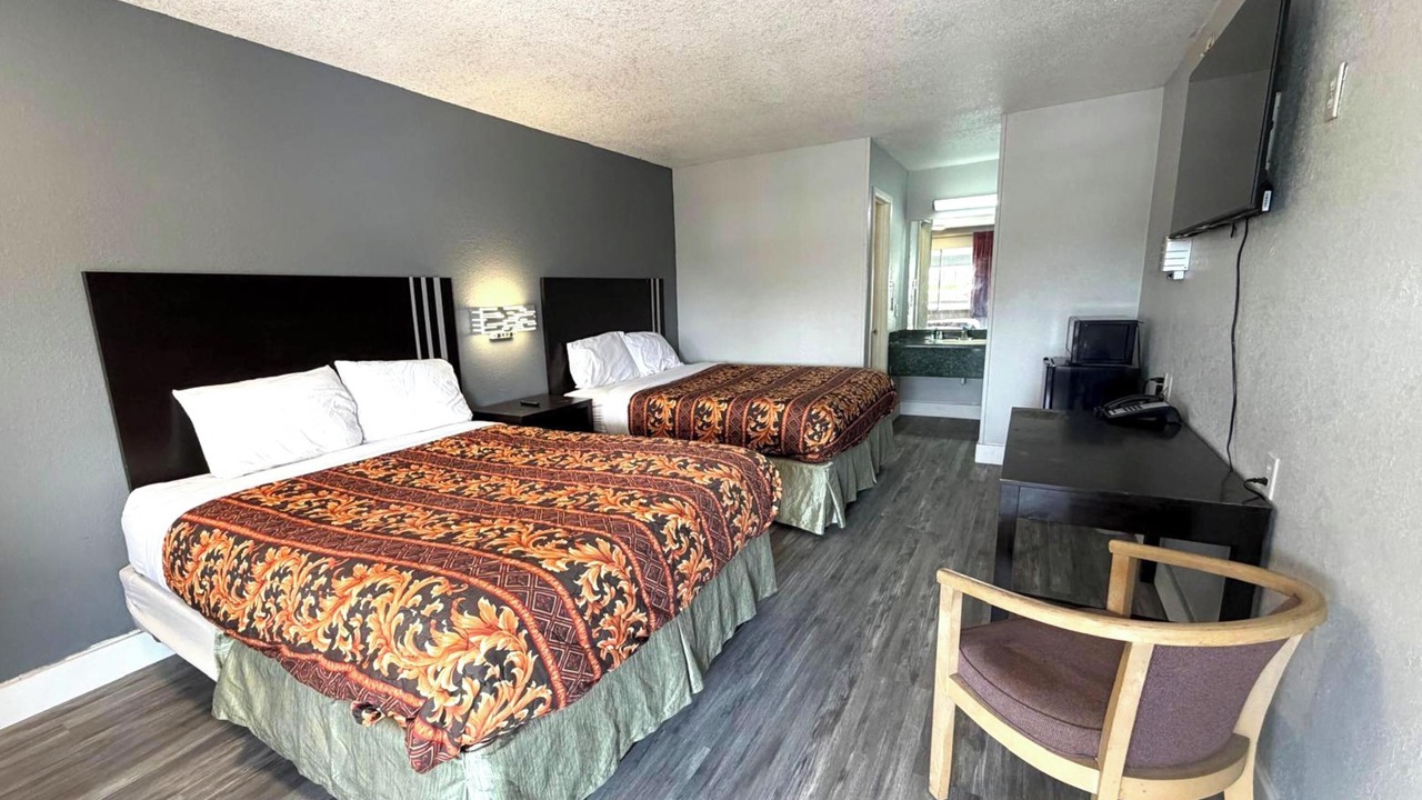 Photo of Bedroom in Three Rivers