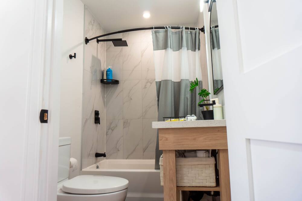 Photo of Bathroom in Faraday