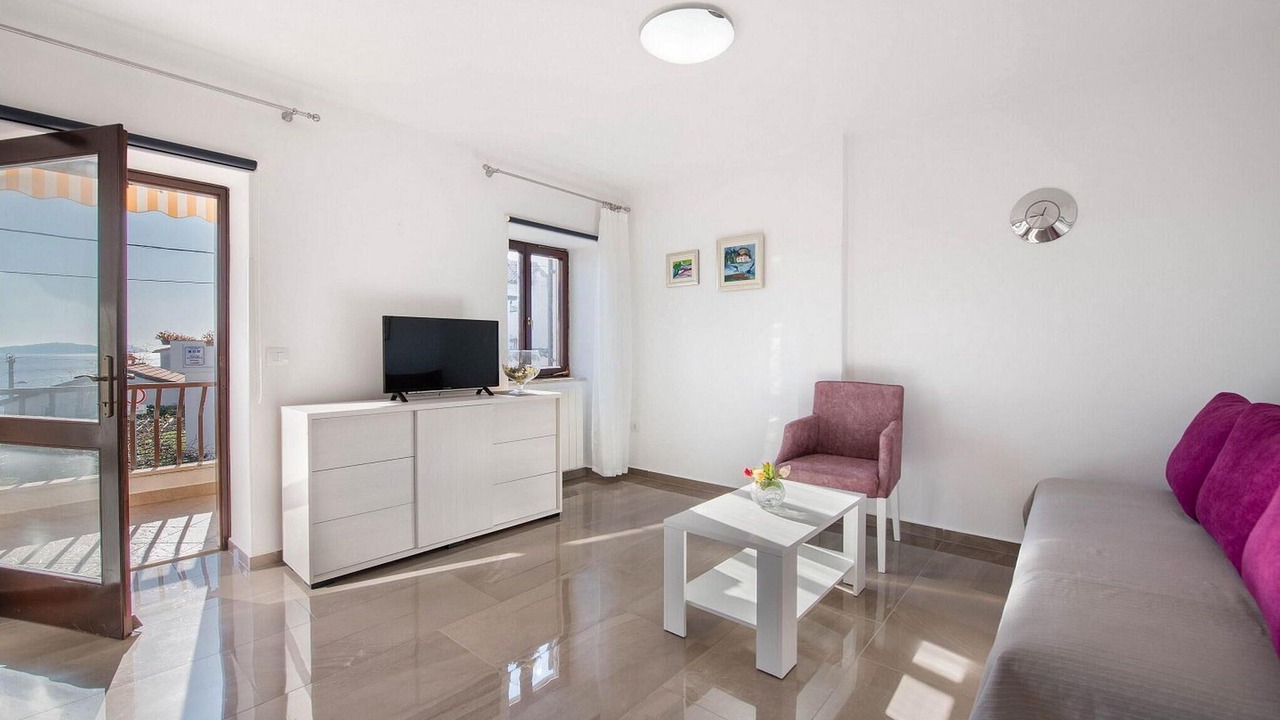 Photo of Livingroom in Brsec