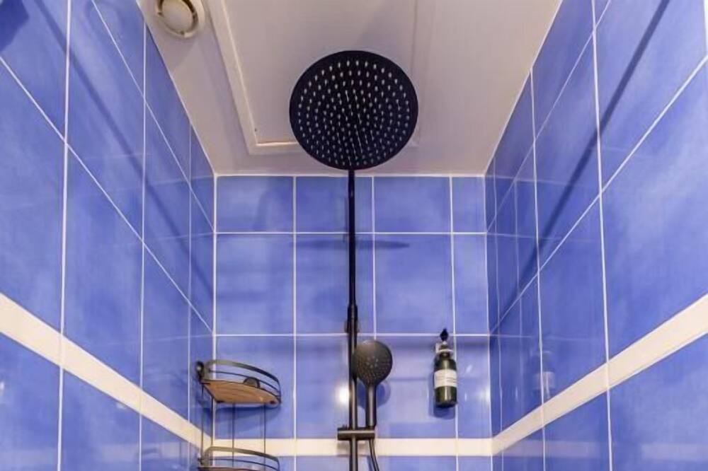 Photo of Bathroom in Riom