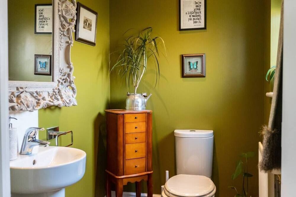 Photo of Bathroom in Hardwicke