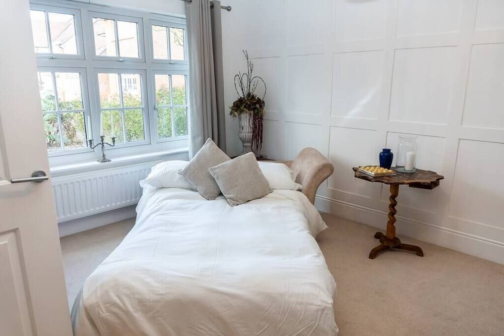 Photo of Bedroom in Hardwicke