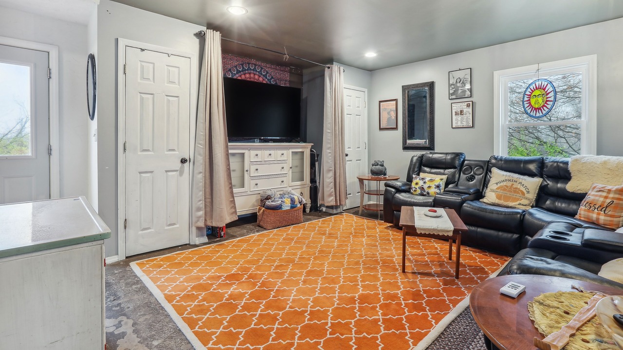 Photo of Others in Union