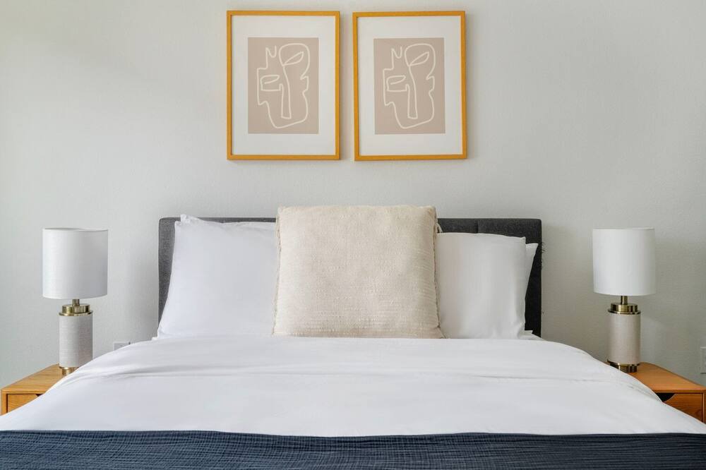 Photo of Bedroom in Govalle