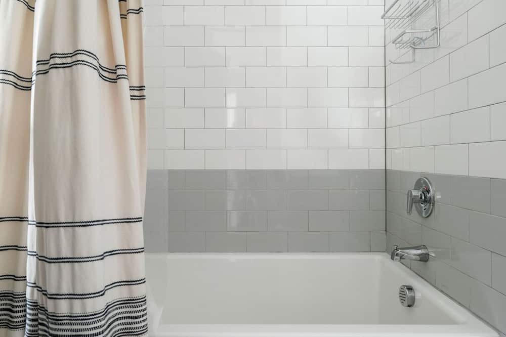 Photo of Bathroom in Govalle