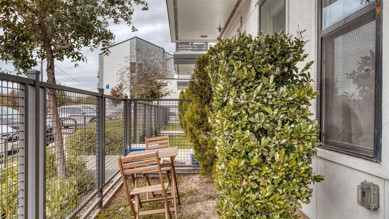 Photo of Outdoor in Govalle