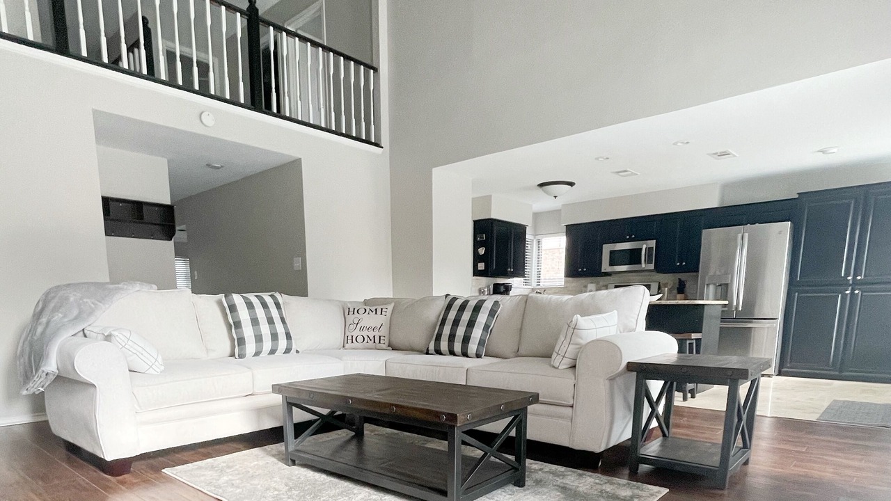 Photo of Livingroom in North Central Carrollton