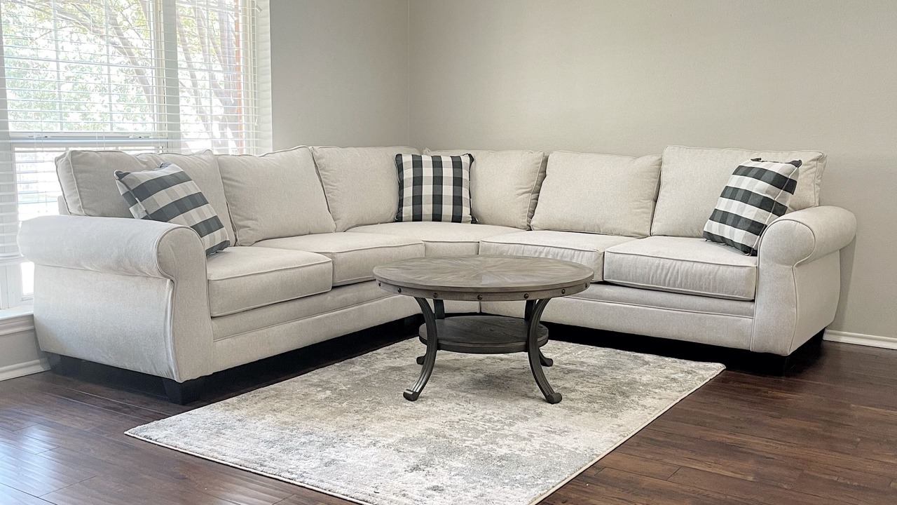 Photo of Livingroom in North Central Carrollton