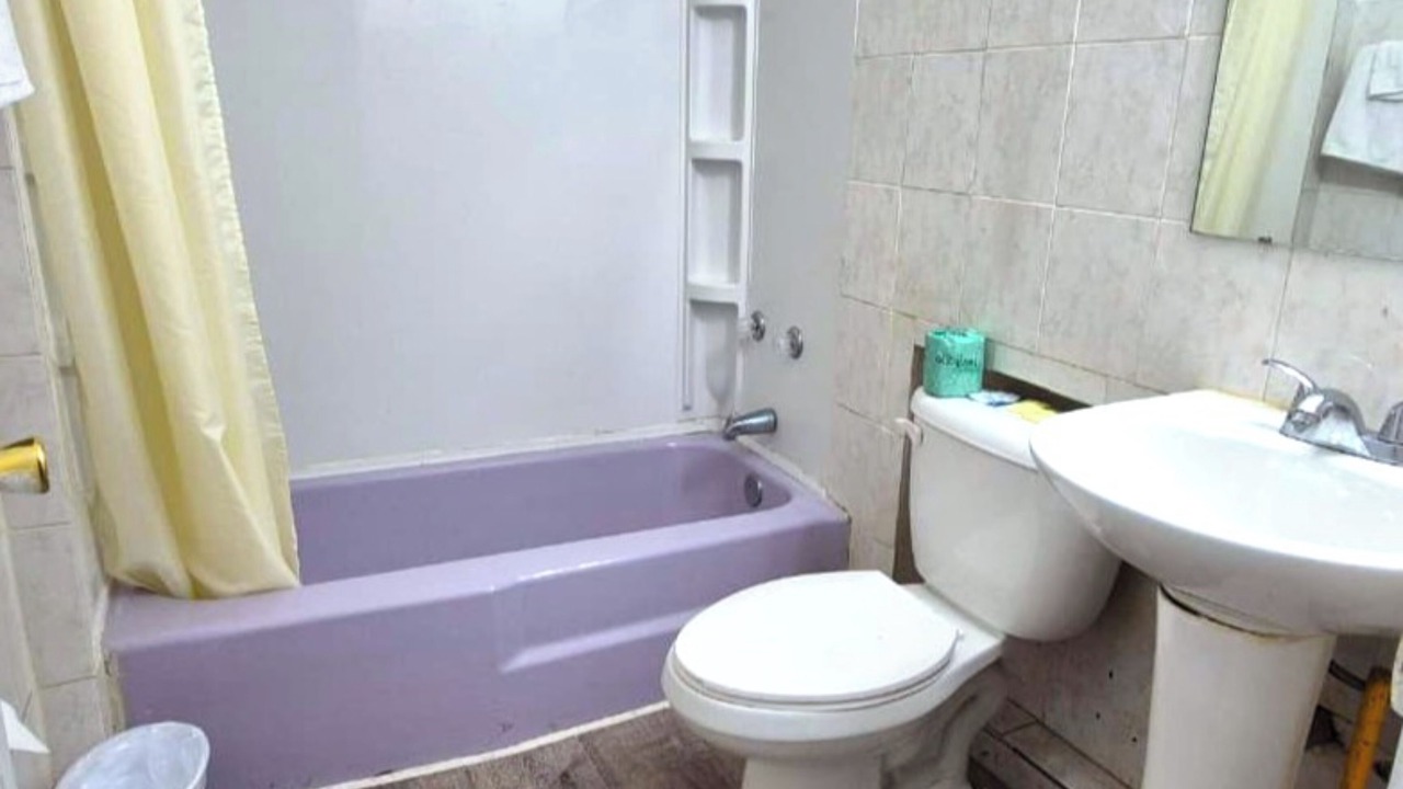 Photo of Bathroom in South Holland