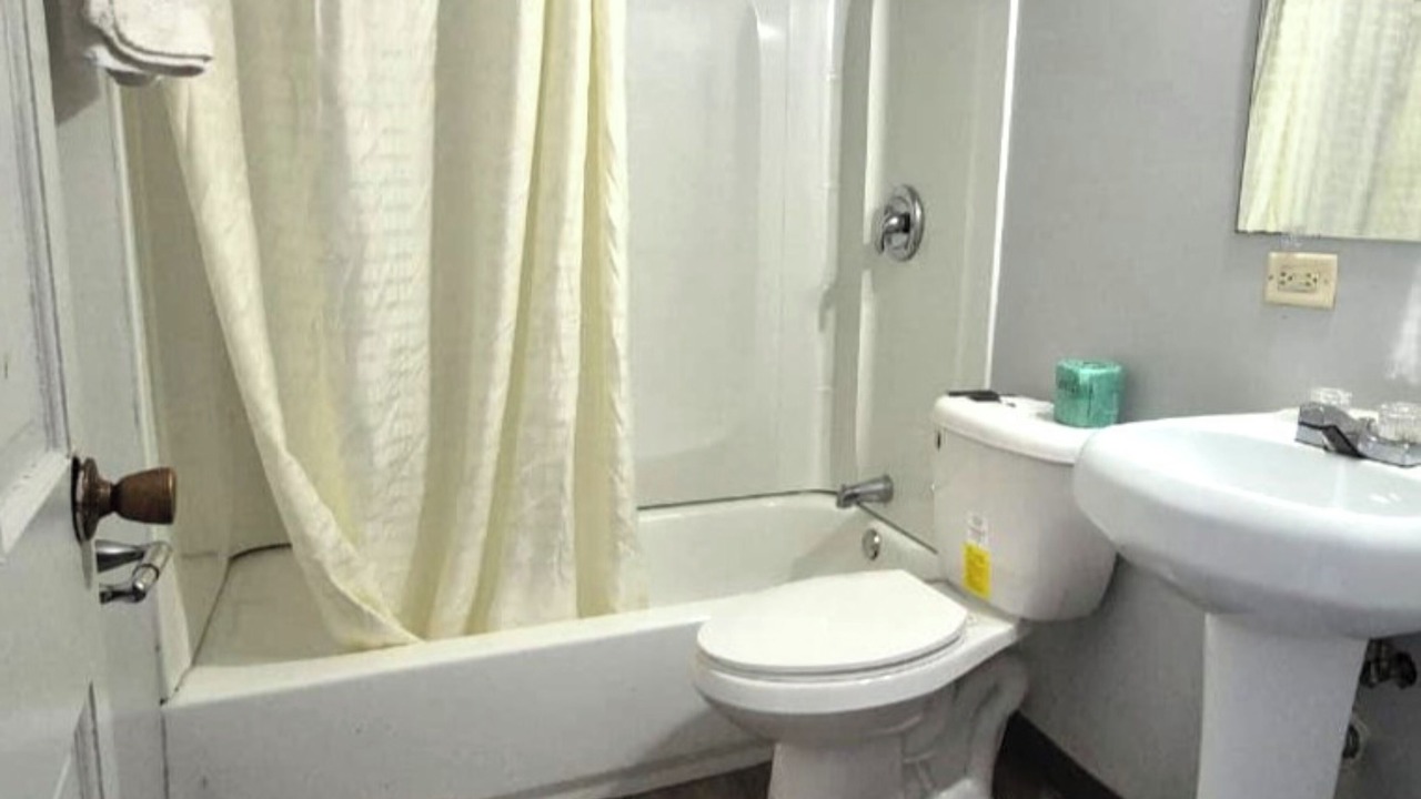 Photo of Bathroom in South Holland