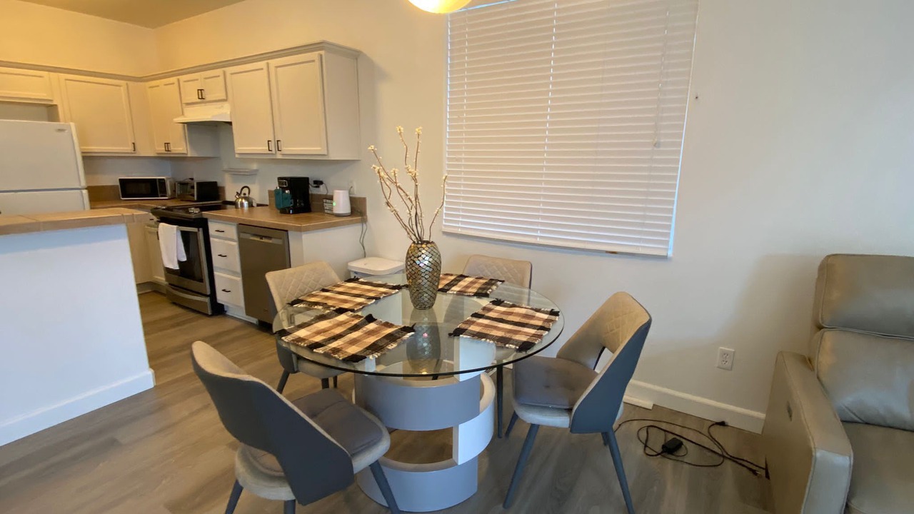 Photo of Kitchen in Mountain View District