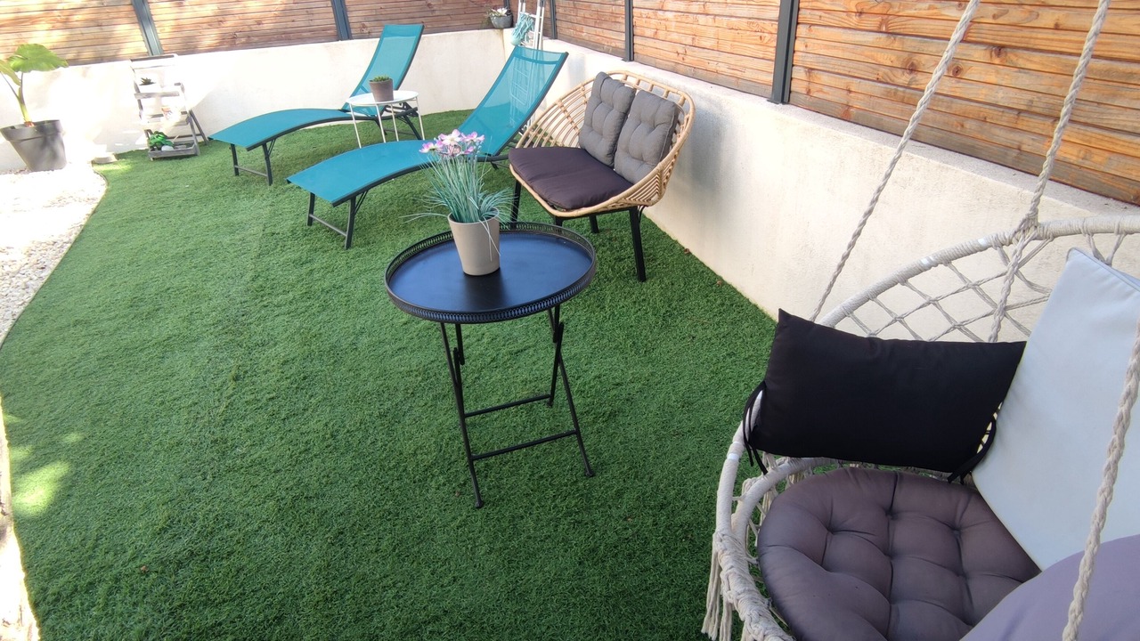 Photo of Patio Balcony in Canaules-et-Argentieres