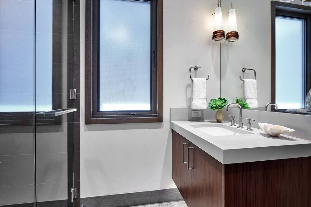Photo of Bathroom in West End