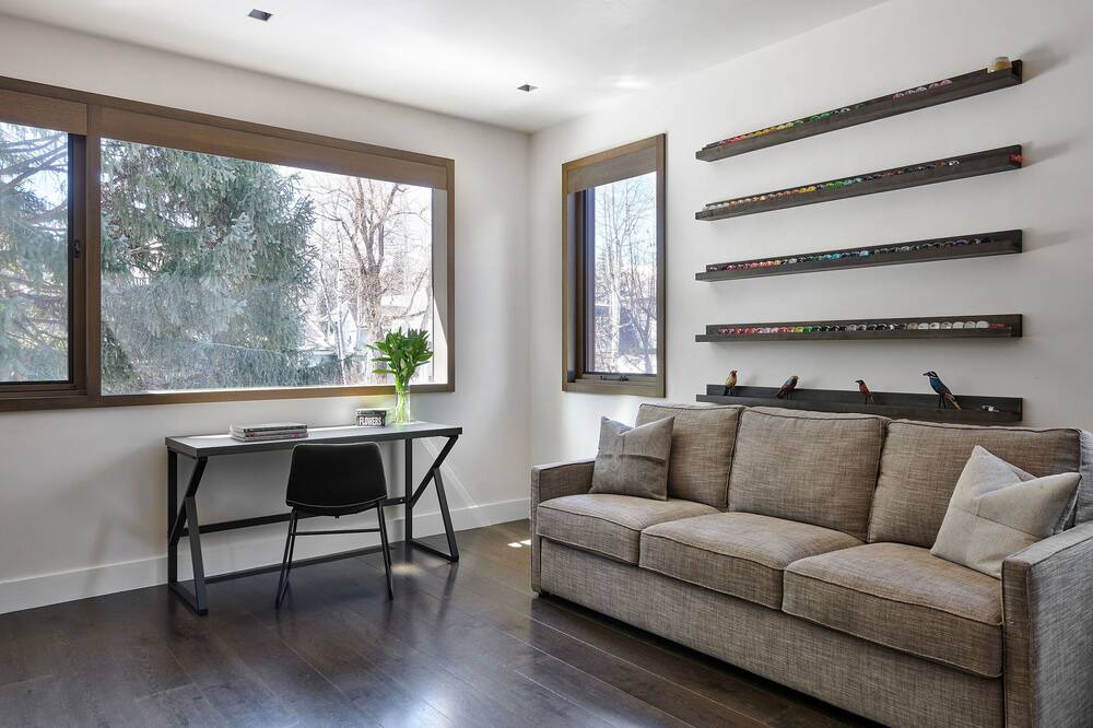 Photo of Livingroom in West End