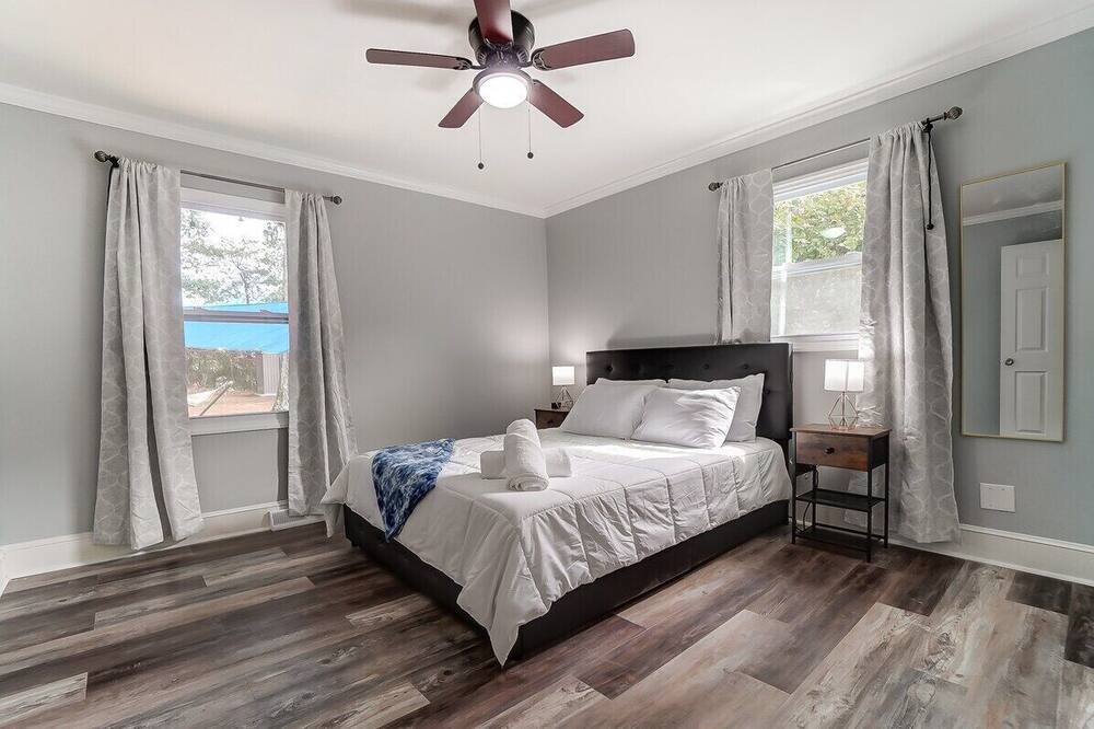 Photo of Bedroom in Starmount