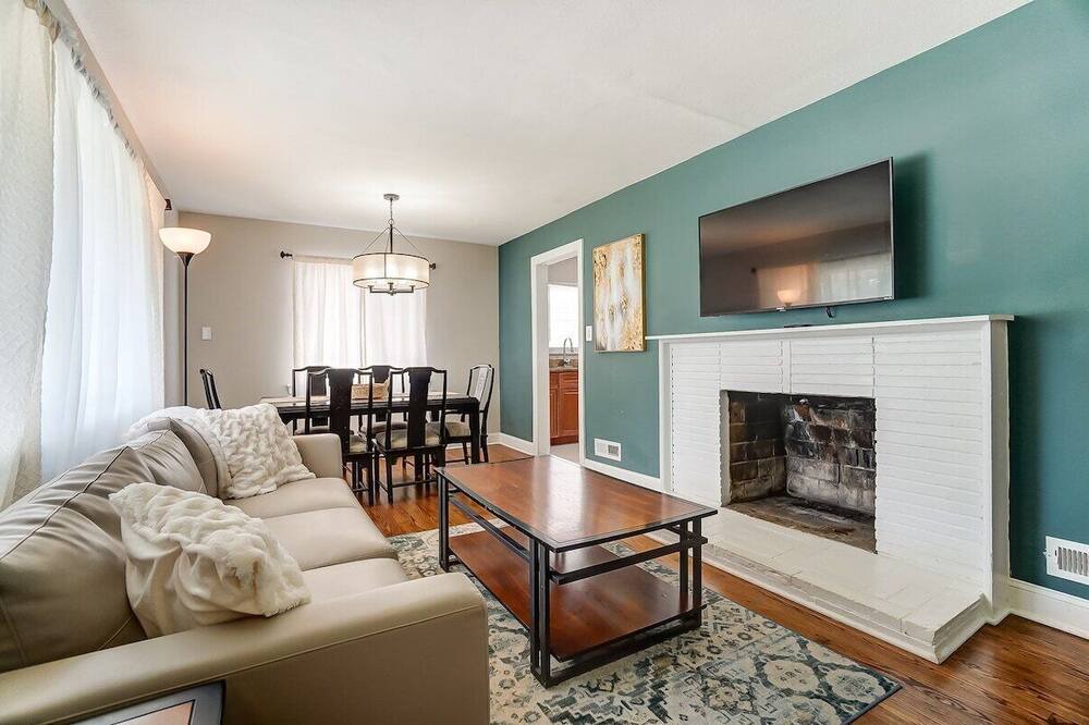 Photo of Livingroom in Enderly Park