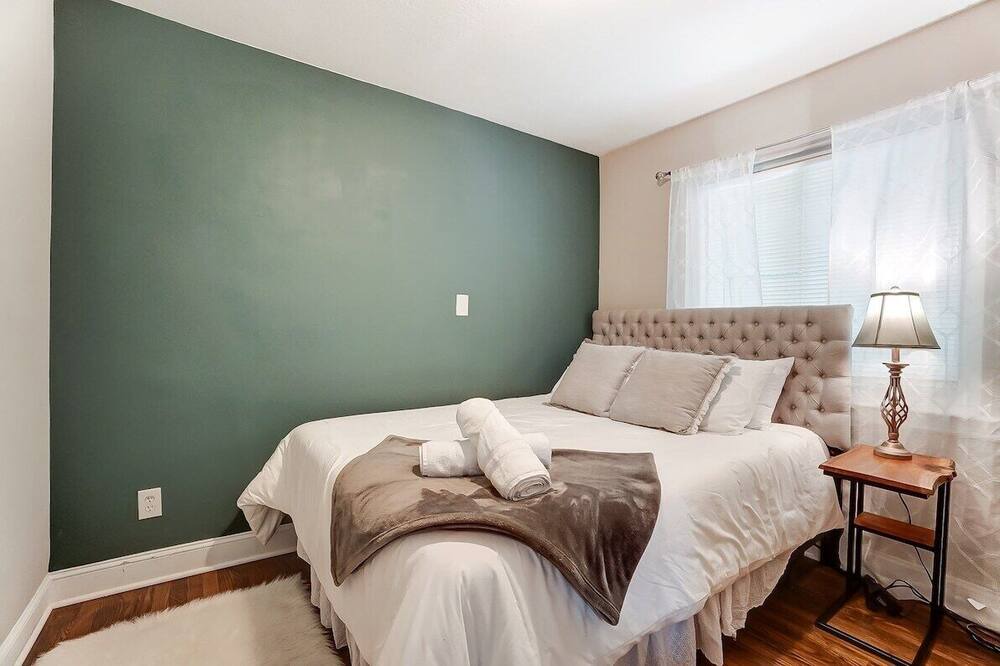 Photo of Bedroom in Enderly Park