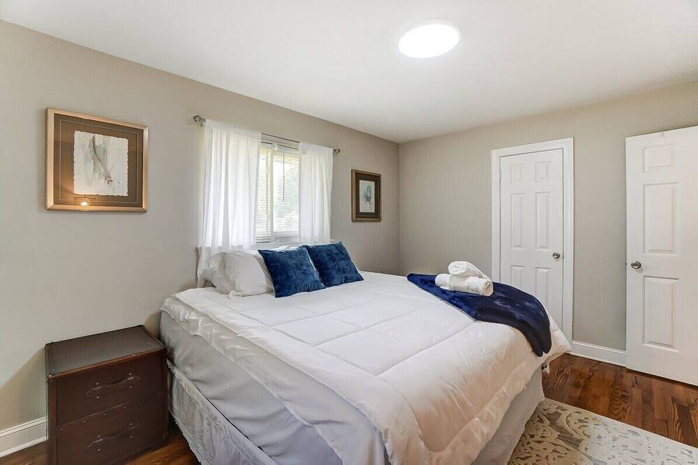 Photo of Bedroom in Enderly Park