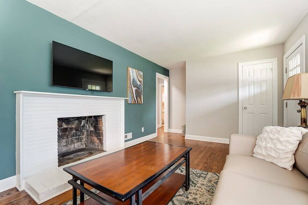 Photo of Livingroom in Enderly Park