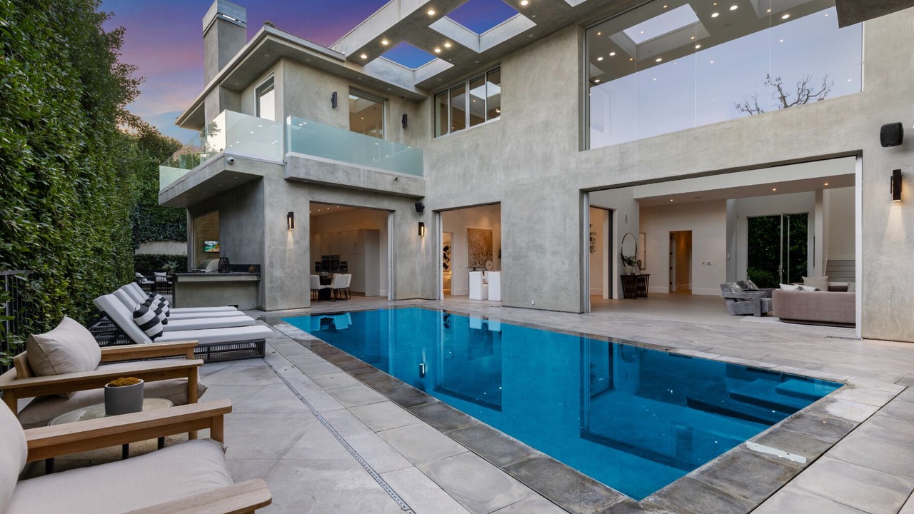 Photo of Outdoor in Beverly Glen