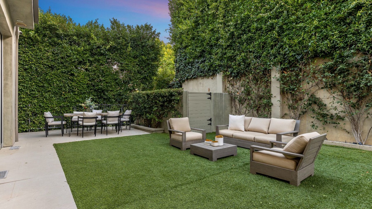 Photo of Outdoor in Beverly Glen
