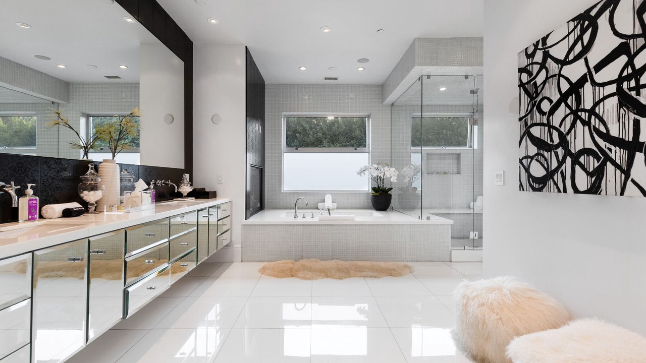 Photo of Kitchen in Beverly Glen