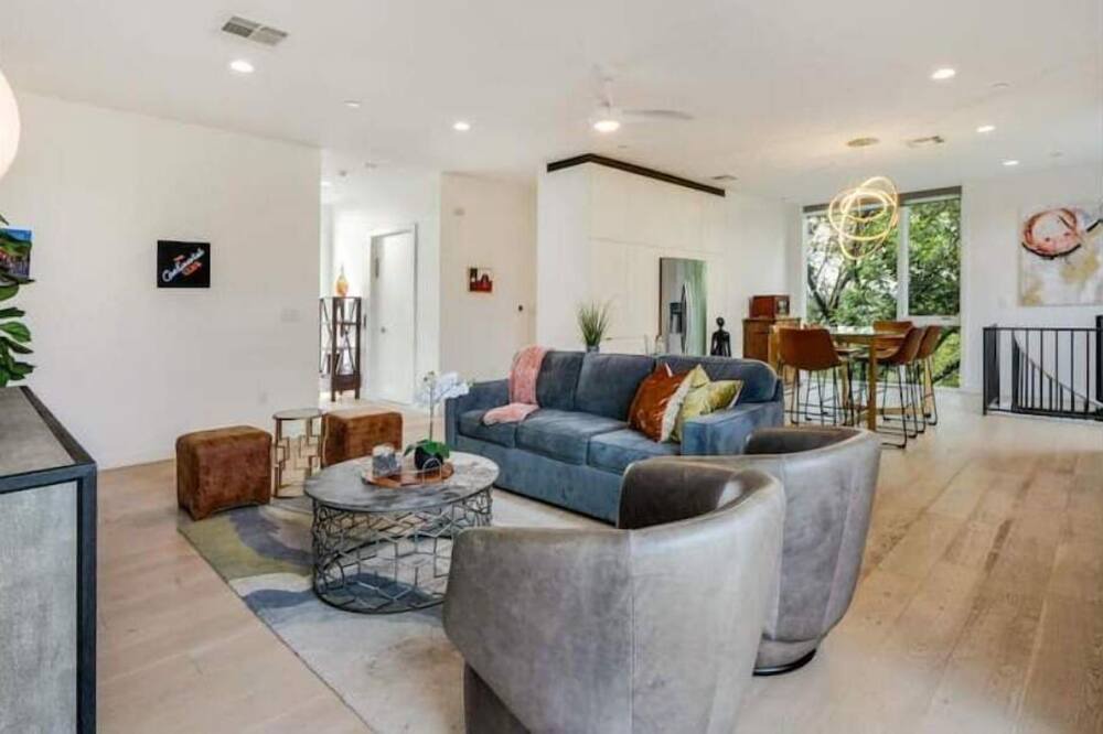 Photo of Livingroom in Westfield