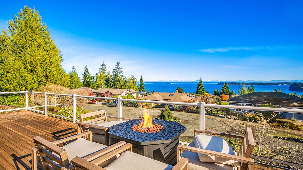 Photo of Patio Balcony in Port Ludlow