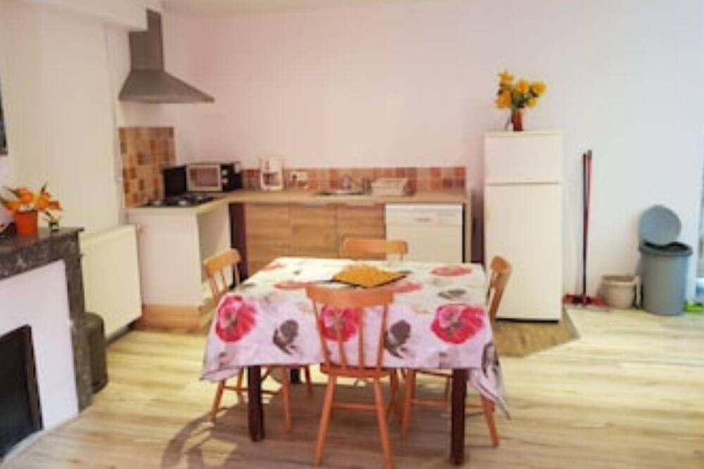 Photo of Others in Pomas