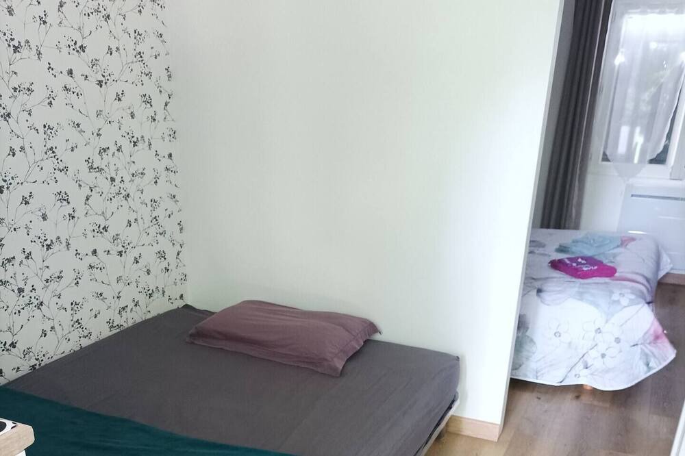 Photo of Bedroom in Allaire
