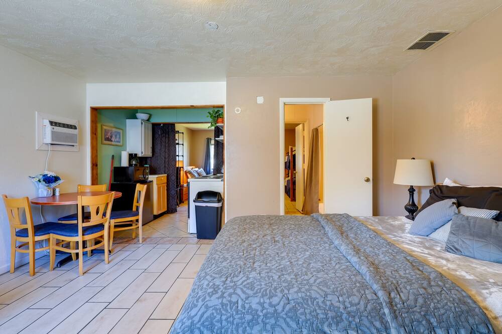 Photo of Others in Shelley