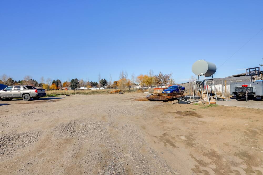 Photo of Others in Shelley