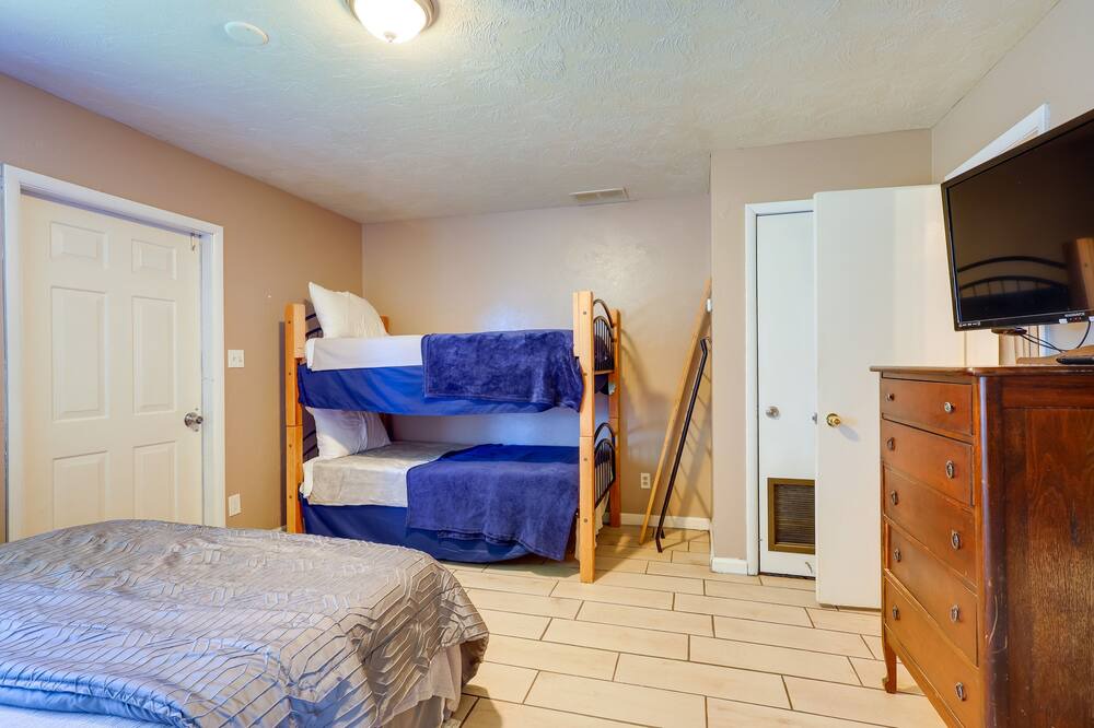 Photo of Bedroom in Shelley