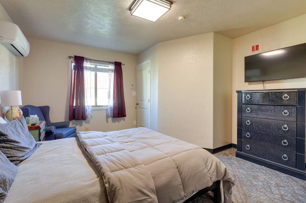 Photo of Bedroom in Shelley