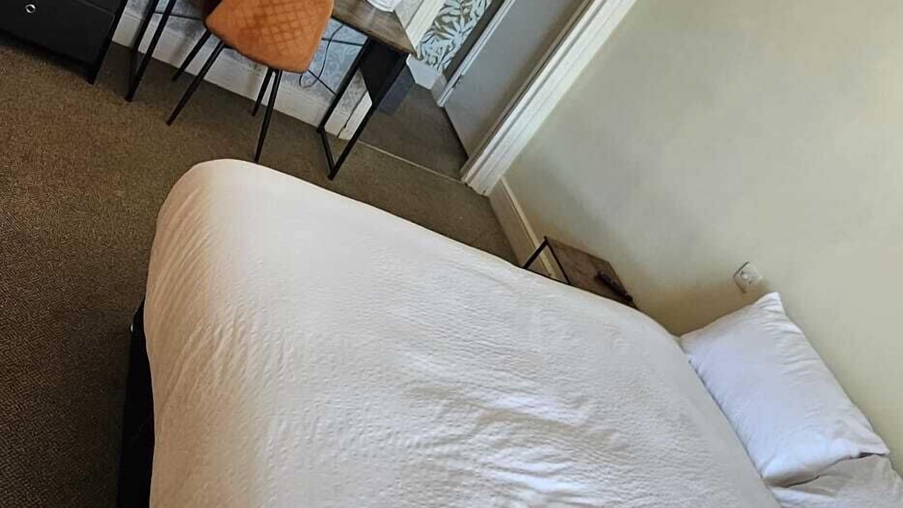 Photo of Bedroom in Alton