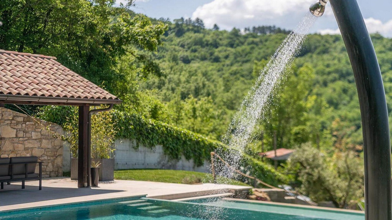 Photo of Outdoor in Beram