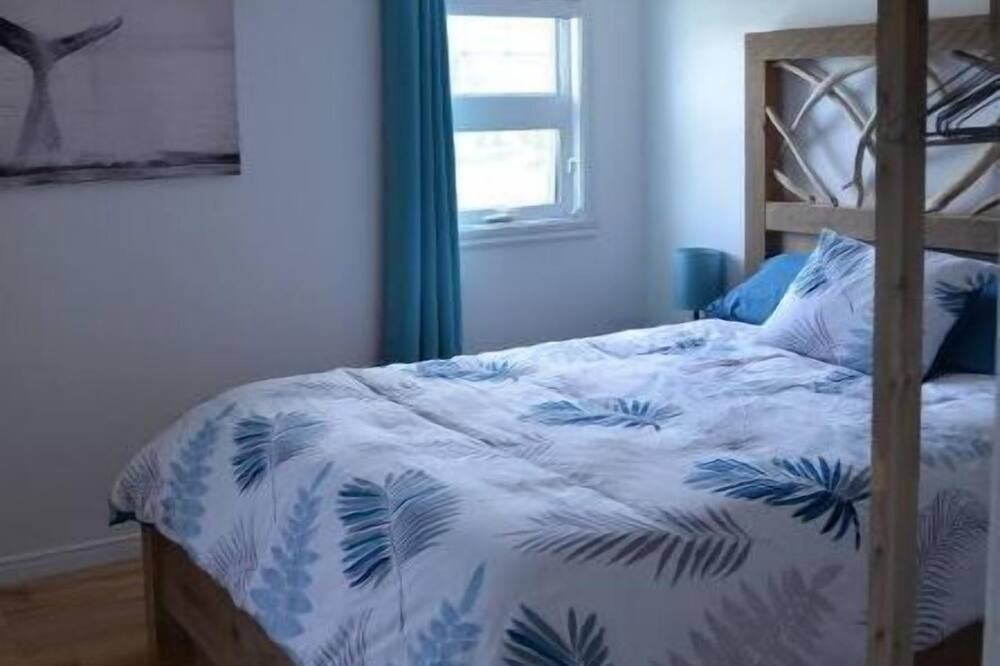 Photo of Bedroom in Pointe-au-Pere