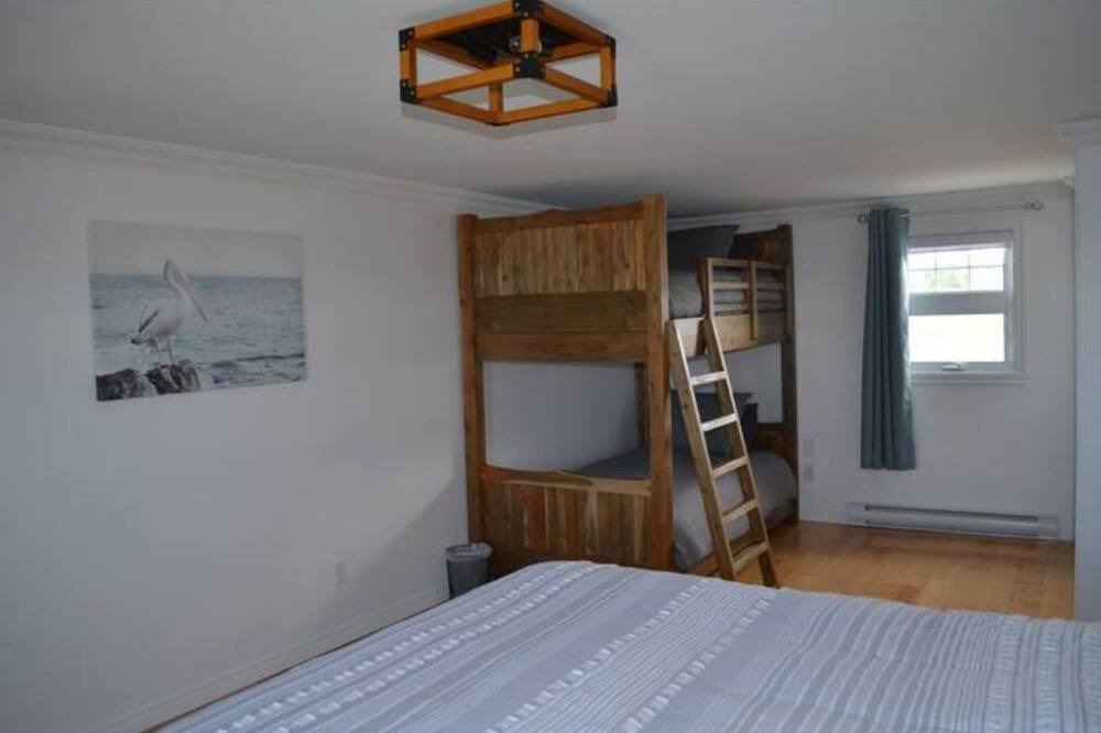 Photo of Bedroom in Pointe-au-Pere