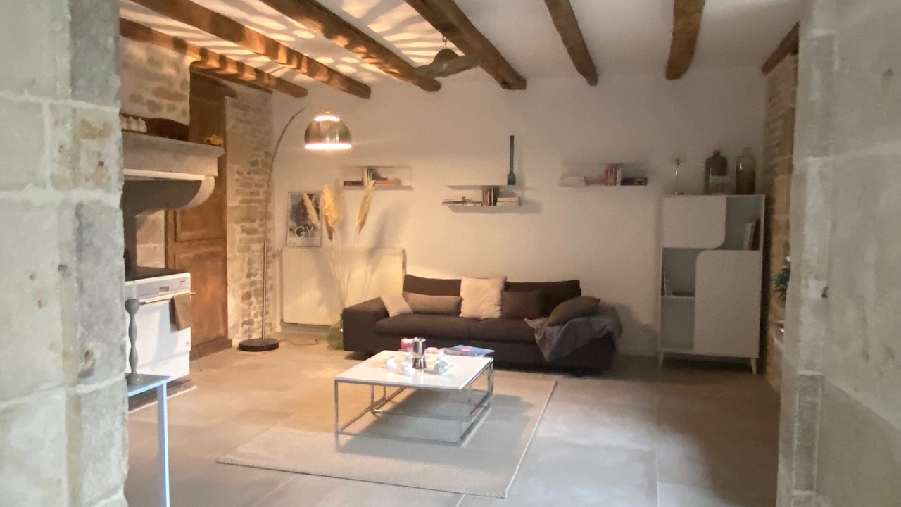 Photo of Livingroom in Le Val-d'Esnoms