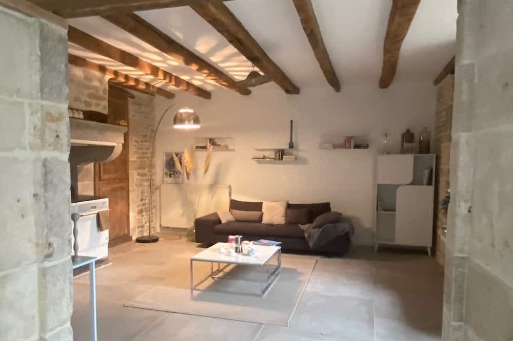 Photo of Livingroom in Le Val-d'Esnoms